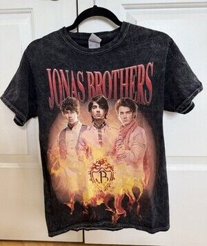 Jonas Brothers Colortone Graphic Tee with Acid Wash Women’s Size Small